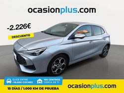 Blanco Usado 2024 MG MG3 Luxury Utilitario | 18.990 € (Precio justo)