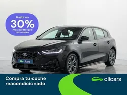 Negro Usado 2023 Ford Focus ST-Line Berlina | 20.390 € (Precio justo)