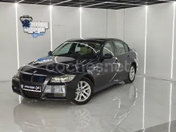 Gris / plata Usado 2008 BMW 320 Comfort Edition Berlina | 7999 € (Precio justo)