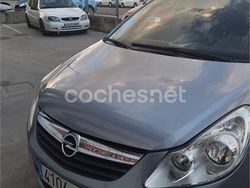 Gris / plata Usado 2008 Opel Corsa Cosmo Berlina | 3250 € (Buen precio)