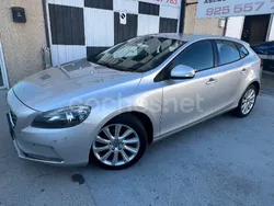 Gris / plata Usado 2013 Volvo V40 Kinetic Familiar | 7950 € (Precio justo)