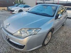 Plateado Usado 2007 Renault Laguna III Privilege Berlina | 3995 €