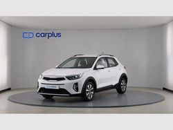 Clear white (sólido) Usado 2023 Kia Stonic SUV | 15.390 € (Un poco caro)