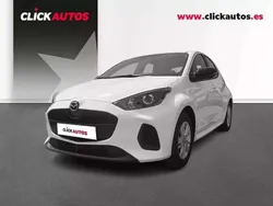 Blanco Usado 2025 Mazda 2 Center-Line Utilitario | 18.200 € (Un poco caro)