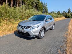 Gris / plata Usado 2015 Nissan Qashqai Acenta SUV | 9990 € (Precio justo)