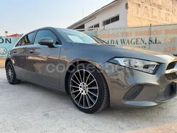 Gris Usado 2018 Mercedes A180 Utilitario | 21.200 € (Precio justo)