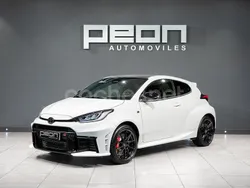 Blanco Usado 2024 Toyota Yaris Berlina | 48.950 €