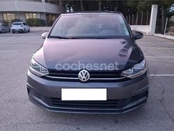 Gris / plata Usado 2020 VW Touran Edition Monovolumen | 16.500 € (Super precio)