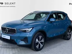 Azul Usado 2023 Volvo XC40 Core SUV | 38.900 €