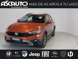 Naranja Usado 2023 Fiat Tipo Cross Berlina | 18.900 € (Un poco caro)