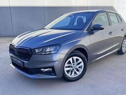 Gris Usado 2023 Skoda Fabia Utilitario | 15.950 € (Precio justo)