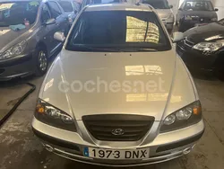 Gris / plata Usado 2006 Hyundai Elantra Comfort Berlina | 2850 €