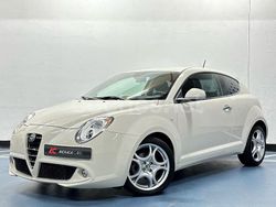 Blanco Usado 2011 Alfa Romeo MiTo Distinctive Utilitario | 8890 € (Caro)