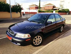 Azul Usado 2001 Volvo S40 Berlina | 1550 €