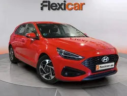 Rojo Usado 2024 Hyundai i30 Berlina | 18.290 € (Precio justo)