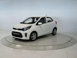Blanco Usado 2024 Kia Picanto Utilitario | 13.965 € (Un poco caro)