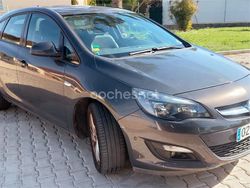 Gris / plata Usado 2015 Opel Astra Selective Berlina | 8900 € (Precio justo)