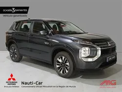 Gris Nuevo 2025 Mitsubishi Outlander Motion SUV | 45.900 €