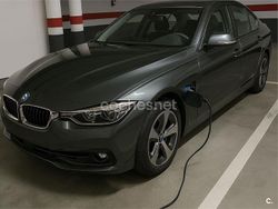 Gris / plata Usado 2017 BMW 330e Comfort Edition Berlina | 22.900 € (Precio justo)