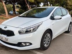 Blanco Usado 2015 Kia Ceed GT Berlina | 7900 € (Precio justo)