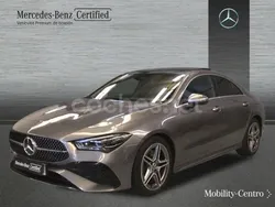 Gris / plata Usado 2024 Mercedes CLA200 AMG line Berlina | 40.900 € (Precio justo)