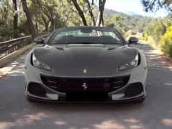Gris Usado 2024 Ferrari Portofino Coupe | 235.000 €