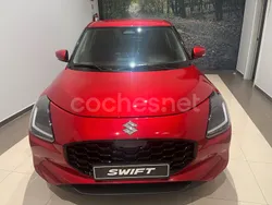 Granate Nuevo 2025 Suzuki Swift Berlina | 20.800 € (Precio justo)