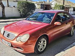 Rojo Usado 2004 Mercedes C200 Coupe | 2990 € (Super precio)