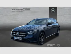 Azul cavansita Usado 2021 Mercedes E220 Avantgarde Familiar | 37.990 € (Precio justo)