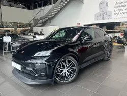 Negro jet metalizado Usado 2024 Porsche Macan SUV | 89.900 € (Caro)
