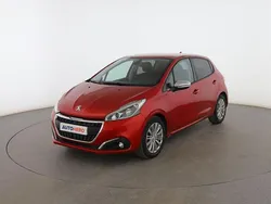Rojo Usado 2019 Peugeot 208 Signature Sky Utilitario | 9899 € (Precio justo)