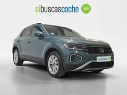 Azul Usado 2024 VW T-Roc Life SUV | 26.990 € (Precio justo)