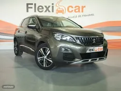 Verde Usado 2019 Peugeot 3008 Allure SUV | 20.890 € (Caro)