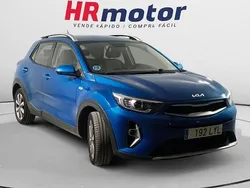 Usado 2022 Kia Stonic SUV | 13.300 € (Precio justo)