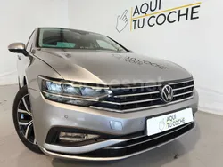 Gris / plata Usado 2021 VW Passat Executive Berlina | 16.500 € (Precio justo)