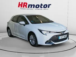Blanco Usado 2024 Toyota Corolla Active Berlina | 26.790 € (Caro)