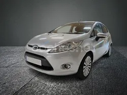 Gris / plata Usado 2009 Ford Fiesta Titanium Utilitario | 4990 € (Precio justo)