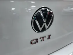 Blanco Usado 2022 VW Golf VIII GTI Clubsport Berlina | 38.990 € (Precio justo)