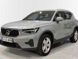 Gris Usado 2024 Volvo XC40 Core SUV | 36.900 €