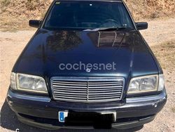 Azul Usado 1998 Mercedes C240 Elegance Berlina | 4150 €