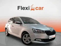 Gris Usado 2021 Skoda Fabia Ambition Berlina | 11.390 € (Buen precio)