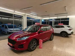 Granate Usado 2022 Ford Kuga ST-Line SUV | 22.500 € (Precio justo)