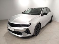 Gris claro Usado 2023 Opel Astra S Berlina | 29.149 €