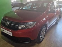 Granate Usado 2019 Dacia Sandero Base Utilitario | 9990 € (Un poco caro)