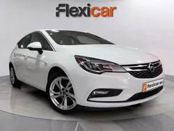 Blanco Usado 2018 Opel Astra Dynamic Berlina | 11.790 € (Buen precio)