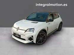 Blanco Usado 2024 Renault R5 Iconic Utilitario | 31.499 € (Precio justo)