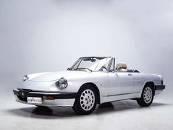 Gris Usado 1990 Alfa Romeo Spider Quadrifoglio Descapotable | 19.900 €