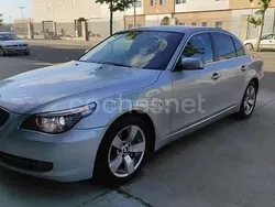 Gris / plata Usado 2004 BMW 520 Exclusive Berlina | 6900 € (Caro)