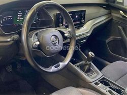 Blanco Usado 2021 Skoda Octavia Ambition Berlina | 14.500 € (Un poco caro)