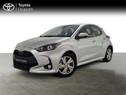 Azul Usado 2024 Toyota Yaris Hybrid Active Berlina | 21.890 € (Precio justo)